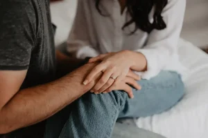 عززي حياتكِ الجنسية مع بطانة الرحم المهاجرة: كيفية التمتع بعلاقة حميمة مُرضية